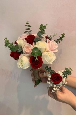 Hoa cầm tay cô dâu Giồng Trôm